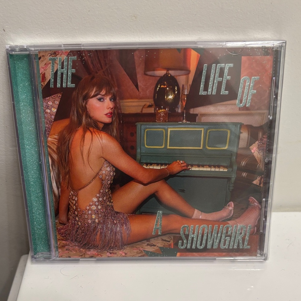 Unopened Taylor Swift Life of a Showgirl CD